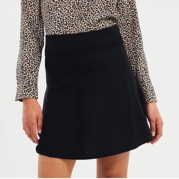 J. Crew 365 Black Wide Waistband Flare Skirt - Picture 2 of 4